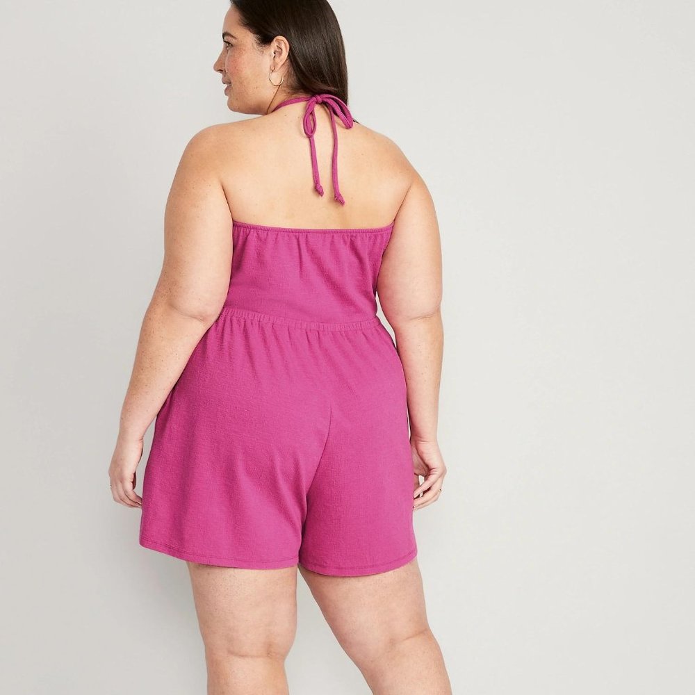 NWT  Old Navy Textured O-Ring Halter Romper for Women -- 3.5-inch inseam - Picture 6 of 6